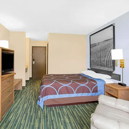 Boarders Inn & Suites By Cobblestone Hotels Waterloo Cedar Falls Extérieur photo